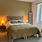 Villa In The Perines Garden In The Heart Of Aunis *