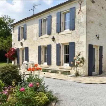 Au Jardin Des Perrines, Coeur De L'aunis וילה
